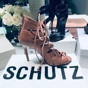 Schutz slate lace up pumps in TOASTED